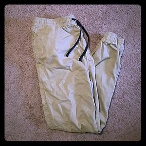Khaki american eagle joggers